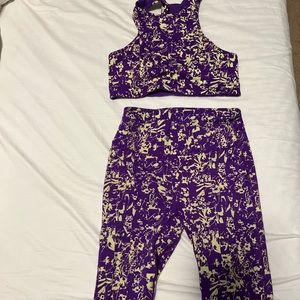 Fabletics leggings & padded bra set.